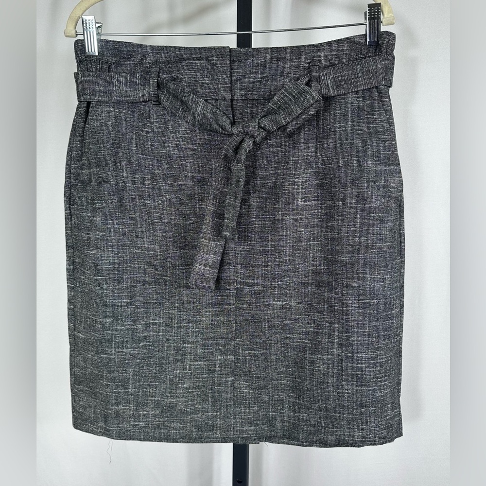 NWT LOFT Gray Paper Bag Skirt with Belt - Size 10
